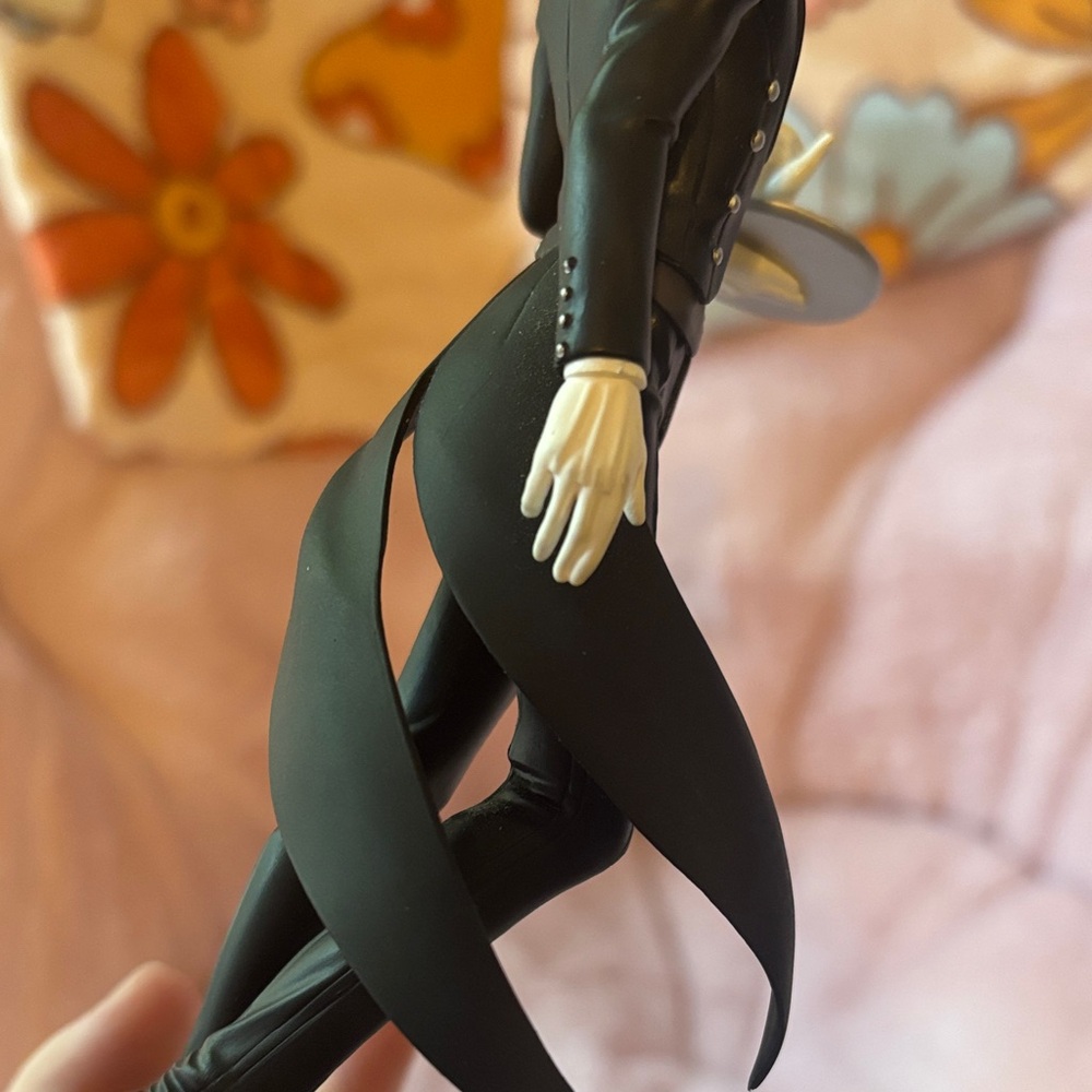 Black Butler Figure with Tea Set Sebastian Michaels - Picture 4 of 5